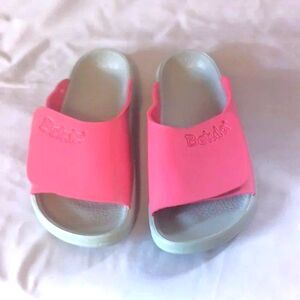 Women's Slide Sandals in Pink